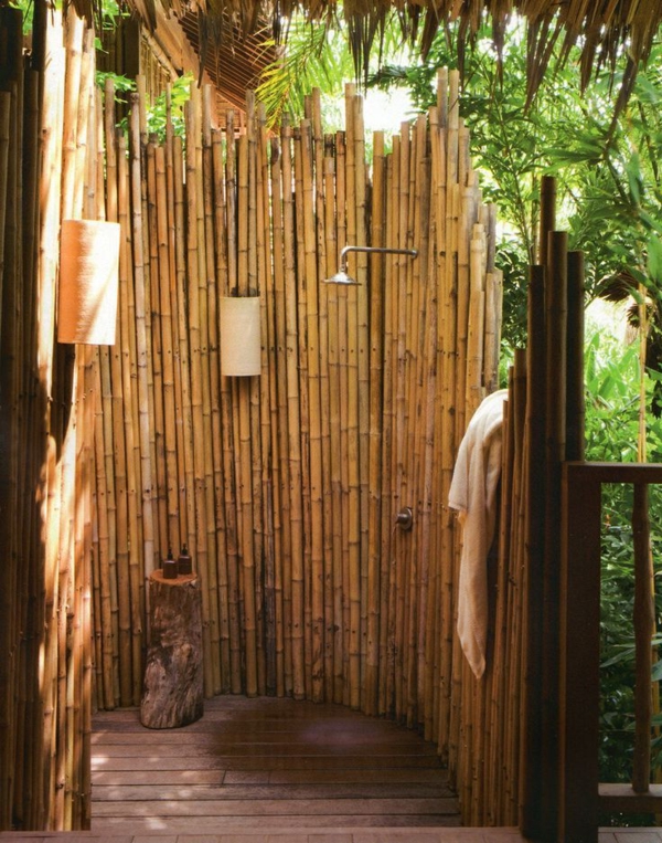 Sichtschutzzaun-bambus-im-garten-aktuell