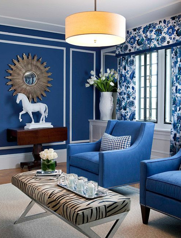 blaue-farbtöne-akzent-deko-sofa3