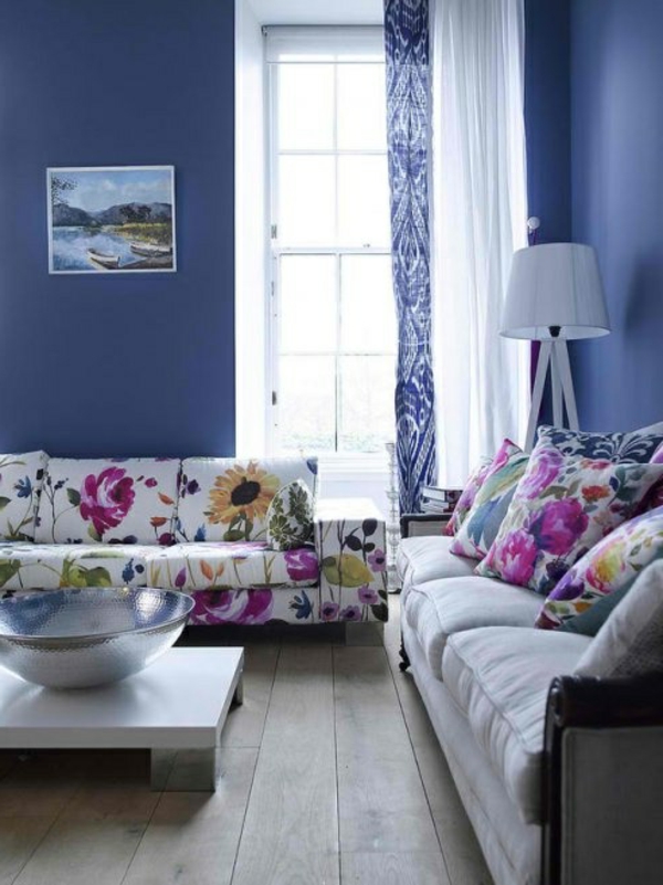 blaue-farbtöne-blaue-wohnzimmer-wandgestaltung2