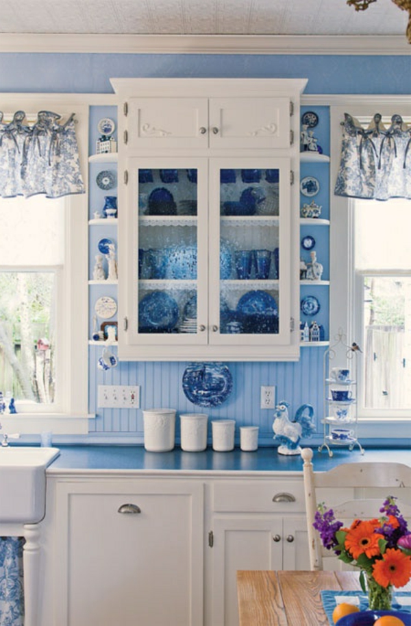 blaue-farbtöne-küche