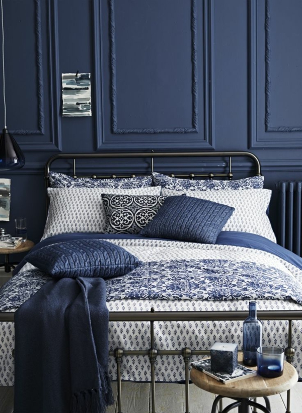 blaue-farbtöne-schlafzimmer