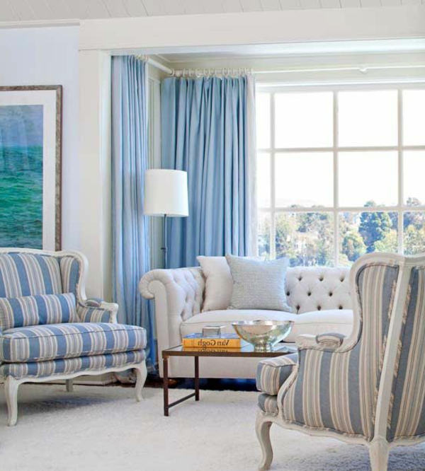 blaue-farbtöne-wohnzimmer-sofa