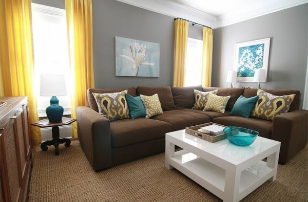braune-möbel-sofa