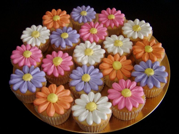 kreative-cupcakes-dekoration-blumen-cupcake-zubehör