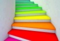 Holztreppe streichen - farbig und kreativ!