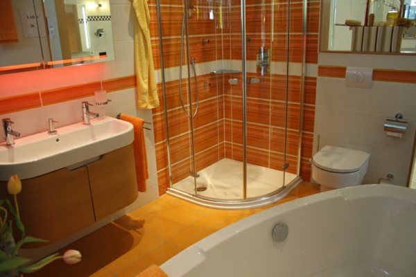 innovative-badezimmerideen-mit-bunten-farben