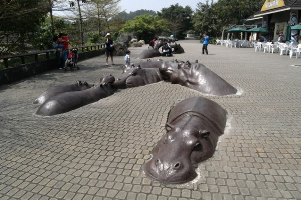 künstler-skulpturen-hippos-taipei-zoo