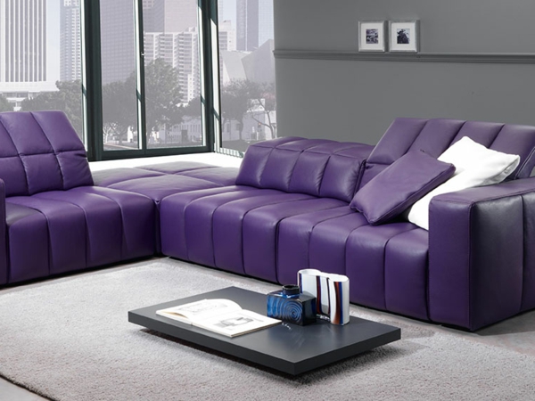 lila-farbtöne-sofa