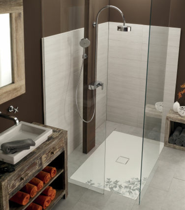 gute-badideen-für-ein-minibad-mit-duschkabine-aus-glass
