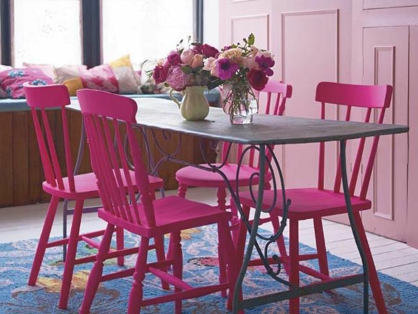rosa-farbe-küche-stuhl