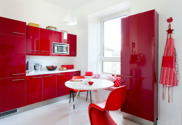 rote-farbe-rote-küche-2