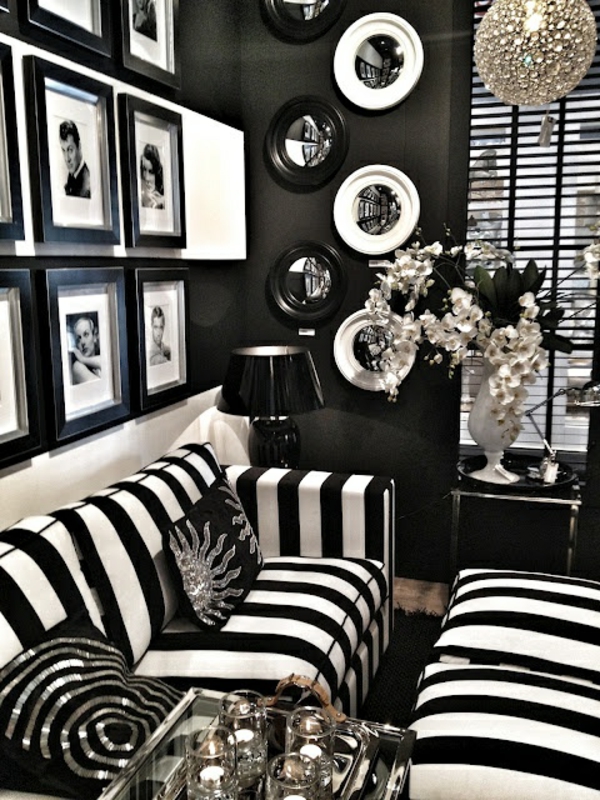 schwarz-weiß-in-streifen-sofa