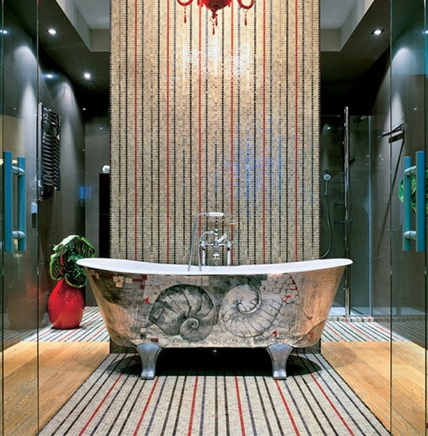 super-elegantes-und-luxuriöses-bad-mit-mosaikfliesen- freistehende badewanne