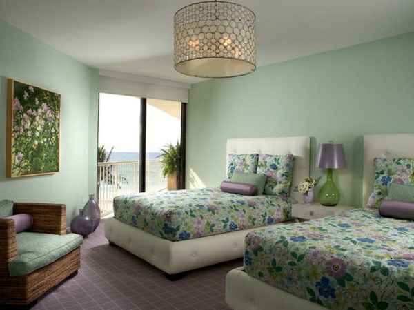 wandfarbe-mintgrün-Gästezimmer-einrichten-stilvolle-Deko-Idee-Wandfarbe-grün