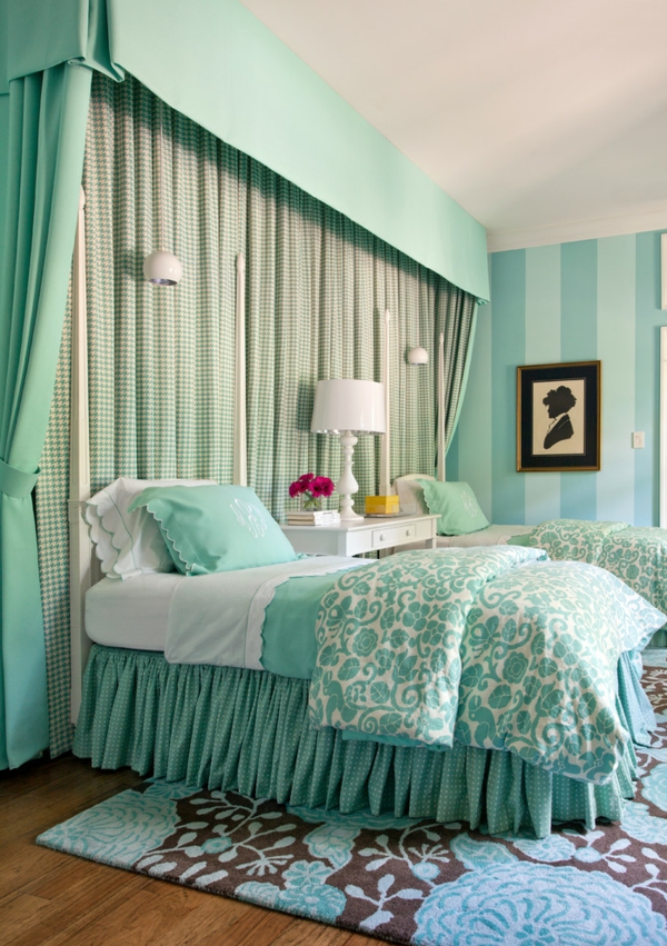 wandfarbe-mintgrün-traditional-bedroom-tobi-fairely-mint-tifannys-blue-better-decorating-bible-blog-interior-design