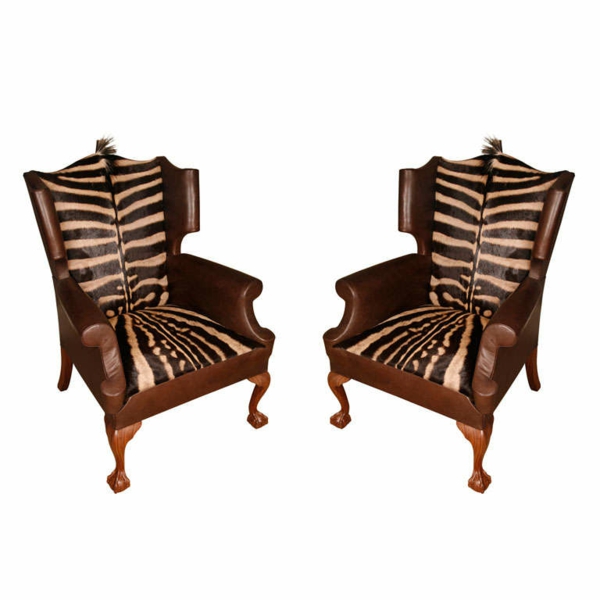 zebrafell-möbel-braune-stühle