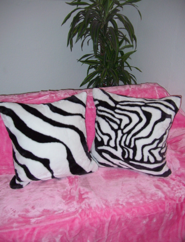 zebrafell-möbel-dekokissen