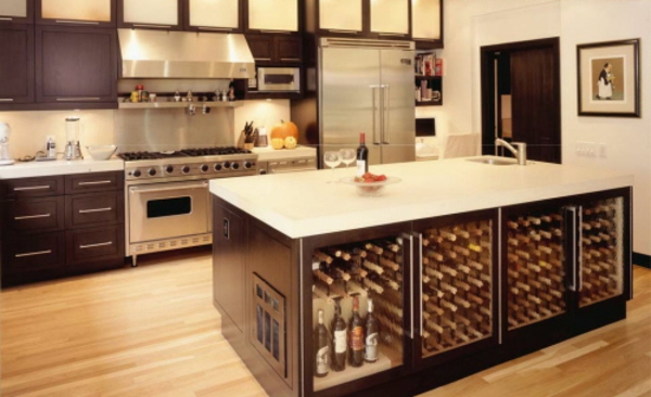Zimmergestaltung -ideen-für-bessere-Weinablage-in der Küche-viel platz sparend und sehr inovativ