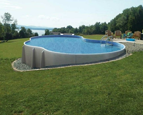 Gestaltungsidee-für-Pool-im-Garten-originelle-Form