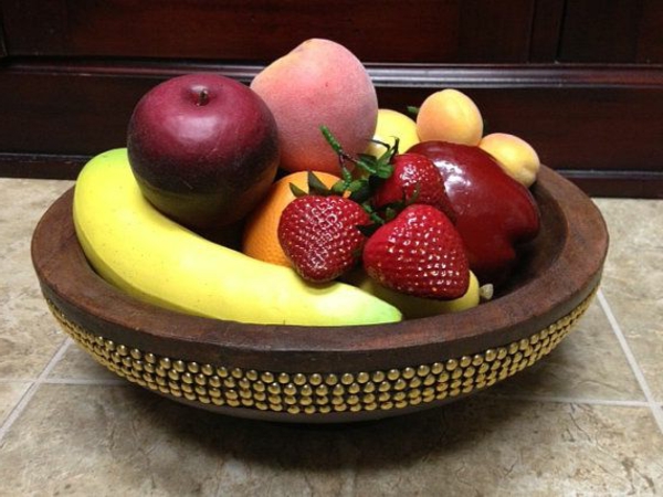 Obst-Deko-Äpfel-Bananen-Erdbeeren-Idee
