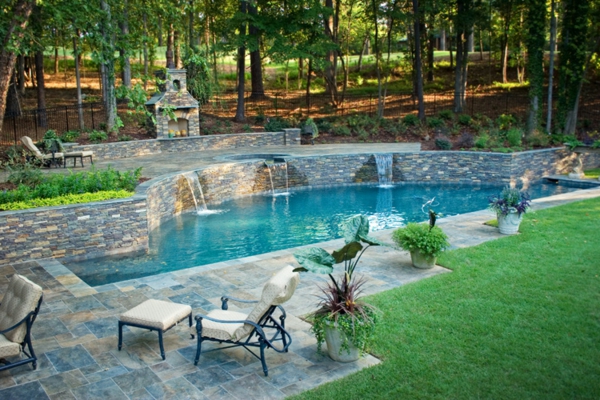 Swimming-Pool-tolle-Gestaltungsidee-für-den-Garten