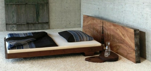 rustik-Schwebendes-Bett-Holzkonstruktion
