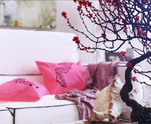 orientalische-dekoration-für-wohnzimmer-rosige-elemente