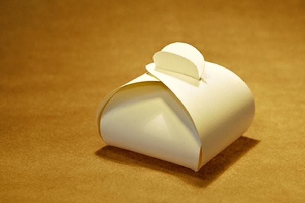origami- schachteln-beige-farbe - super foto