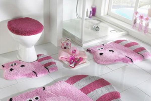 rosa-Teppich-für-das-Badezimmer-Flusspferd