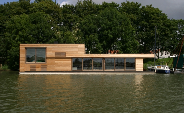 schwimmende—ferienhäuser-amsterdam-modernes-design-holz