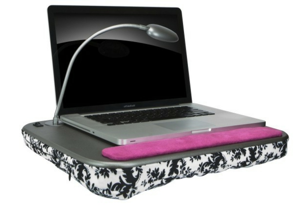 schöne-Laptop-Kissen-schwarz-und-weiß