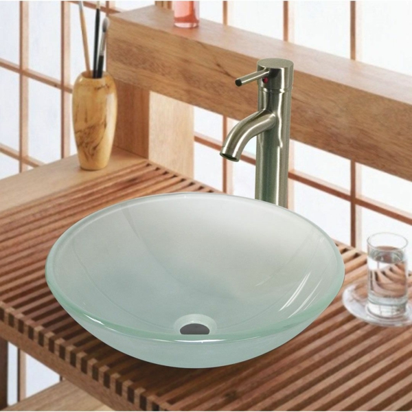 schöner-handwaschtisch-aus-glas-modernes-design