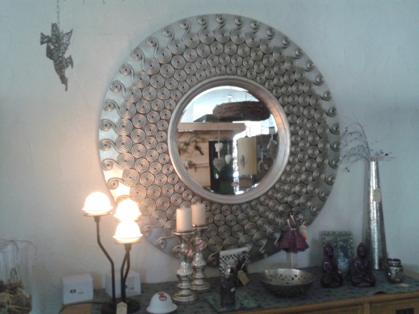spiegel-barock-großzügig-aussehen- runde form