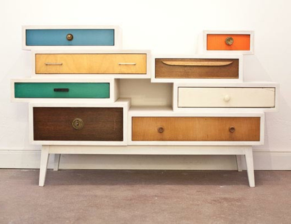 vintage- design möbel-recycled-schubladen-bunt-und-renoviert