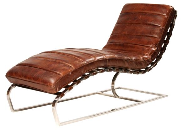 vintage-ledermöbel-ein-brauner-liegestuhl- weißer hintergrund