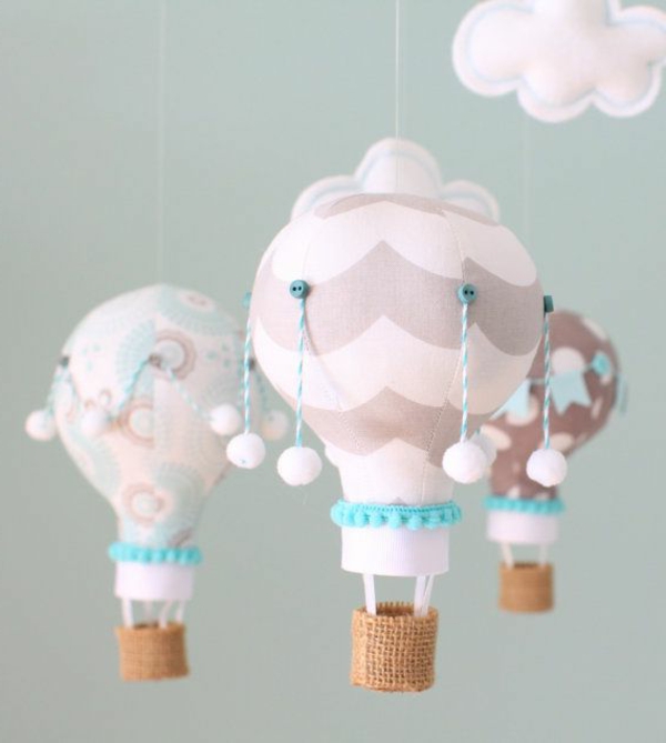 Dekoration-für-das-Babyzimmer-hängende-Ballons