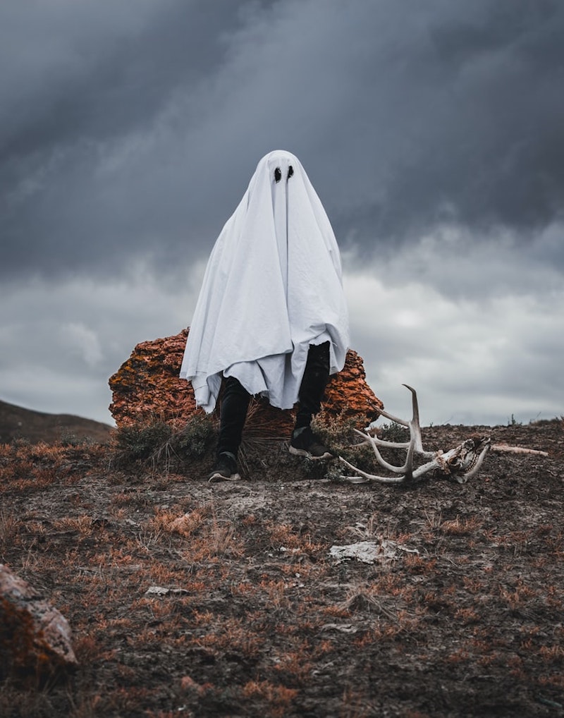 halloween kostüme gespenst ghost weißes lacken