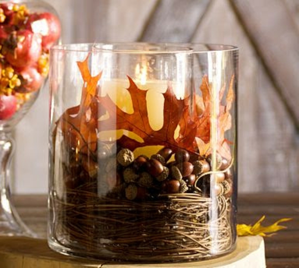 schöne-.Herbstdeko-Ideen-originelle-Kerzen-im-Glas
