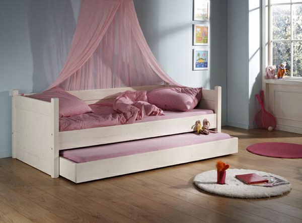 Mädchenzimmer-Gestaltung-Sofabett-Design-Idee