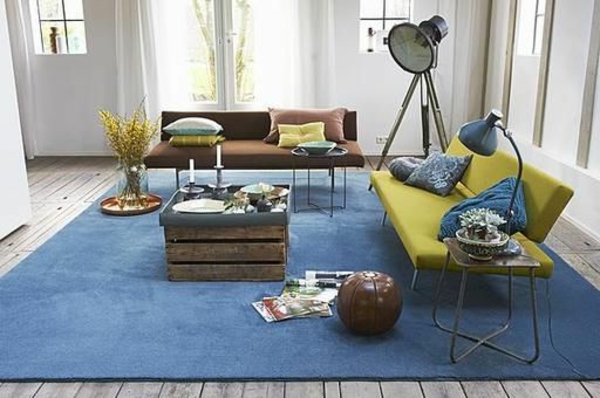 Teppiche-in-Blau-für-das-Wohnzimmer-Design-Idee