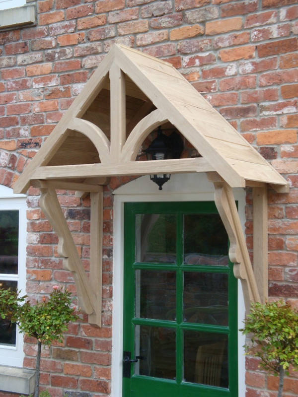 Vordach-Holz-Design-Tür