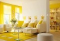 Gelber Teppich im Hause