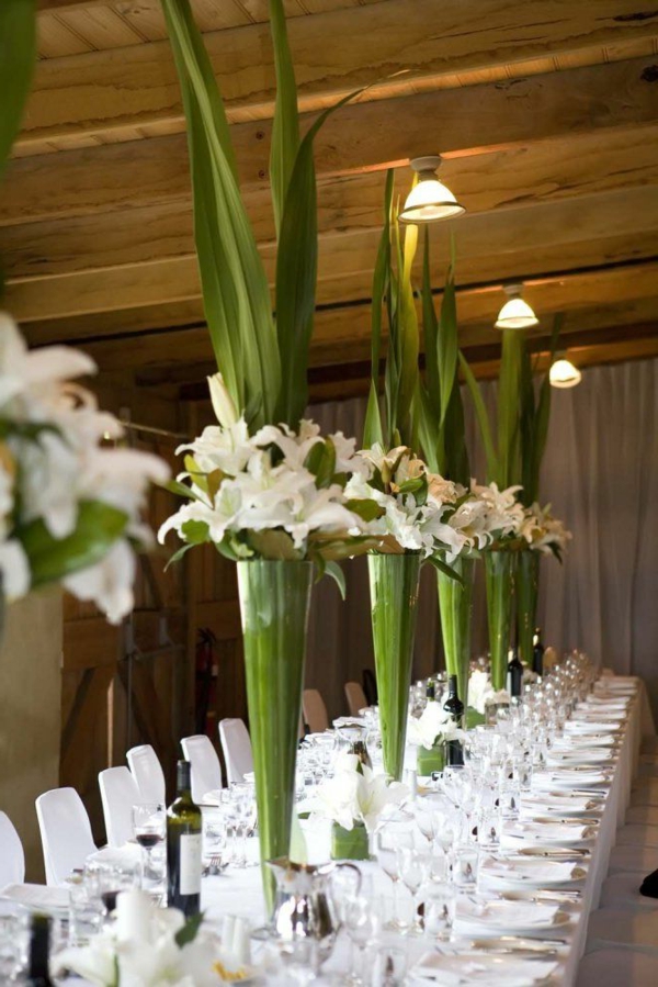 fantastische-Tischdeko-in-Grün-und-Weiß