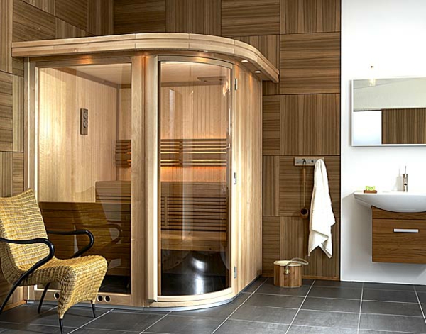 moderne-sauna-mit-glasfront