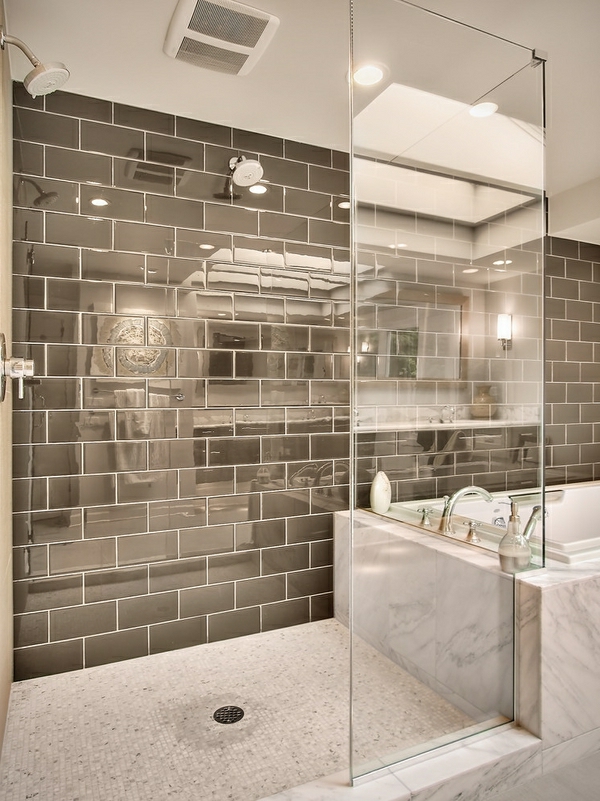 super-gestaltete-geflieste-dusche-im-modernen-badezimmer - marmor