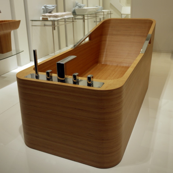 super-moderne--Badewanne-aus-Holz-Badezimmergestaltung