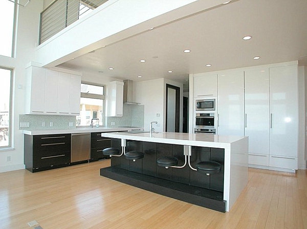 ultra-moderne-Bar-in-der-Küche-schwarz-und-weiß