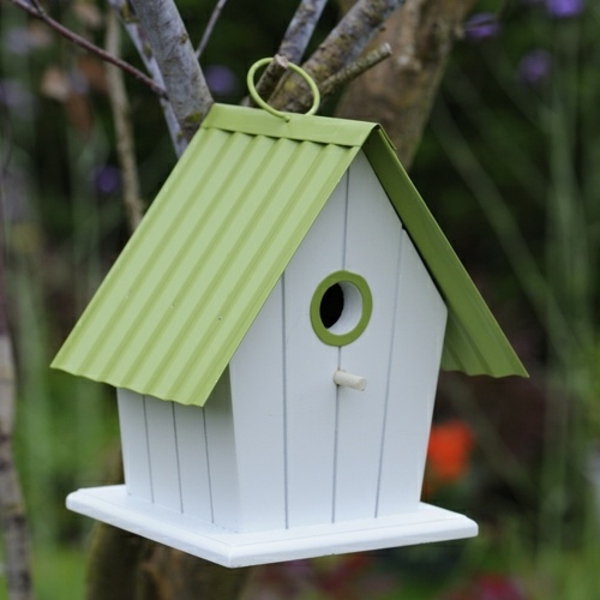weiß-und-grün-Futterhaus-für-Vogel-selber-machen-Idee