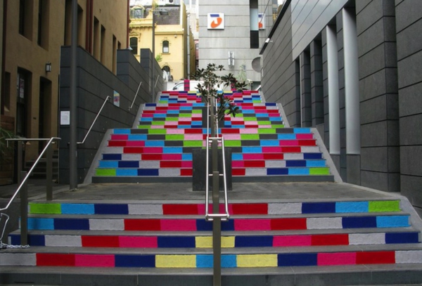 wunderbareStraßenart-kreativ-gestaltete-Treppen