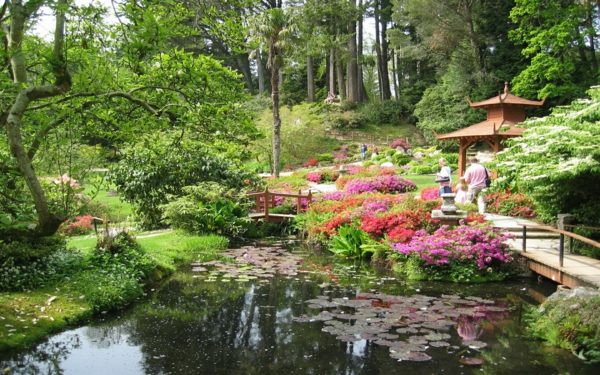 wunderschöne-Gärten-in-Japanischem-Stil-